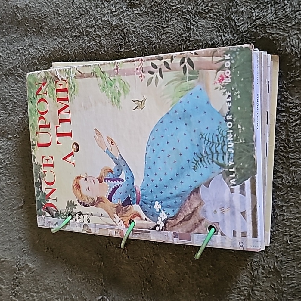 Handmade 33 page junk journal
